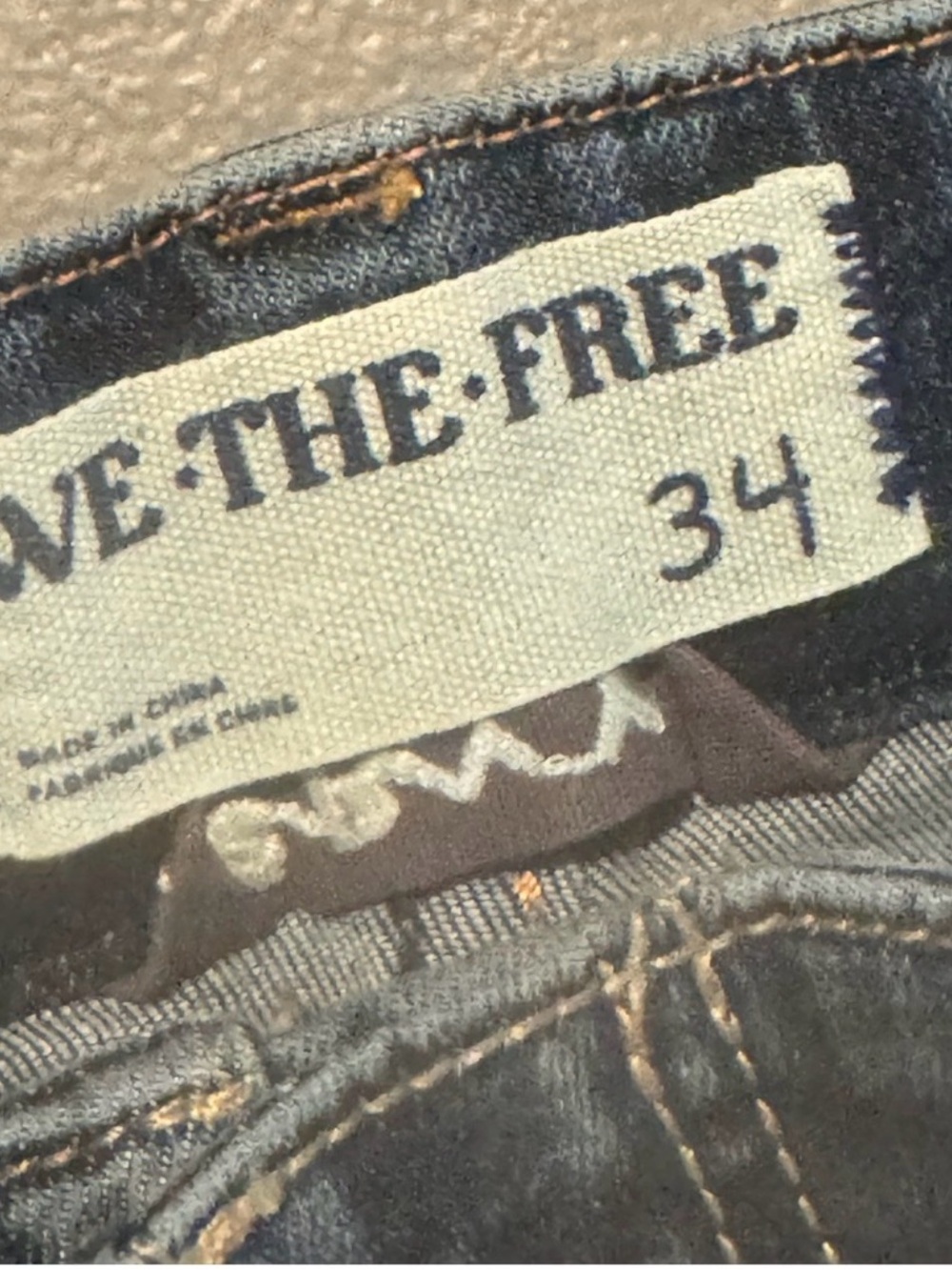 We The Free Wide Leg Dark Blue Jeans with Patch Pockets Like New - Picture 12 of 14